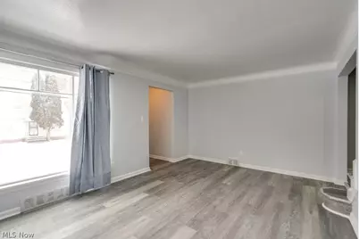 9809 Way Avenue, Loveland, OH 44105 - Photo 5