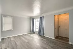 9809 Way Ave, Loveland, OH 44105 - Photo 3