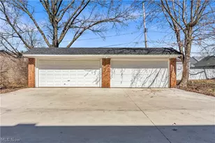 20111 Mountville Dr, Maple Heights, OH 44137 - Photo 5