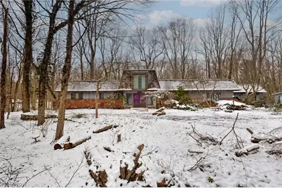 50 Redfern Drive, Youngstown, OH 44505 - Photo 1