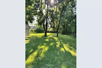 5696 Columbia Drive, Huber Heights, OH 44146 - Photo 15