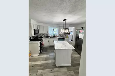 5696 Columbia Drive, Huber Heights, OH 44146 - Photo 5