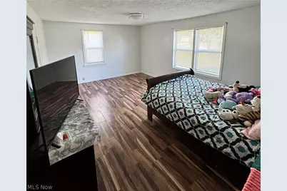 5696 Columbia Drive, Huber Heights, OH 44146 - Photo 7