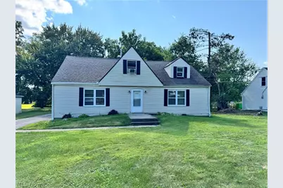 5696 Columbia Drive, Huber Heights, OH 44146 - Photo 1