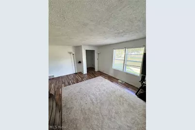 5696 Columbia Drive, Huber Heights, OH 44146 - Photo 3