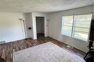 5696 Columbia Dr, Huber Heights, OH 44146 - Photo 3