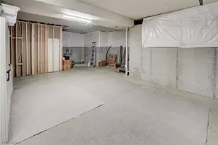 2848 Galway Dr, Brunswick Hills, OH 44212 - Photo 37