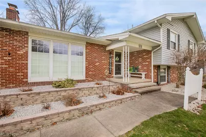 850 Robinson Avenue, Barberton, OH 44203 - Photo 3