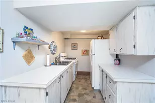 850 Robinson Ave, Barberton, OH 44203 - Photo 19