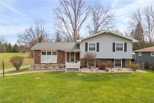 850 Robinson Ave, Barberton, OH 44203 - Photo 1