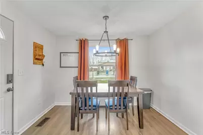 6048 Rosebelle Avenue, North Ridgeville, OH 44039 - Photo 7