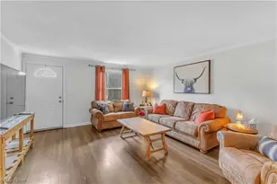 6048 Rosebelle Ave, North Ridgeville, OH 44039 - Photo 3