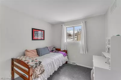 6048 Rosebelle Avenue, North Ridgeville, OH 44039 - Photo 15