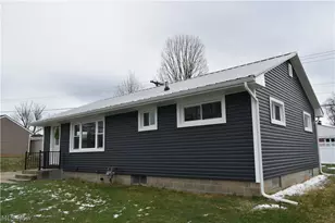 1213 Sleepy Hollow Dr, Coshocton, OH 43812 - Photo 7