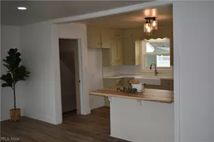 1213 Sleepy Hollow Dr, Coshocton, OH 43812 - Photo 13