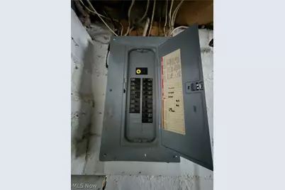 718 Eastland Avenue, Akron, OH 44305 - Photo 15