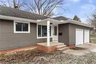 6486 Charles Rd, North Olmsted, OH 44070 - Photo 3