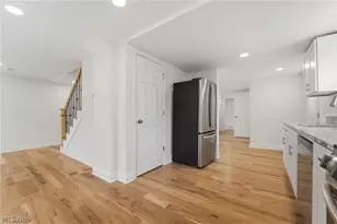 13829 Carlton St, Burton, OH 44021 - Photo 17