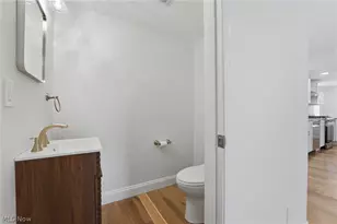 13829 Carlton St, Burton, OH 44021 - Photo 37