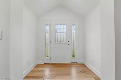 13829 Carlton Street, Burton, OH 44021 - Photo 9