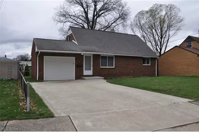 539 Royer Avenue NW, North Canton, OH 44720 - Photo 3