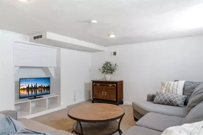 39119 Johnnycake Ridge Road, Willoughby, OH 44094 - Photo 27