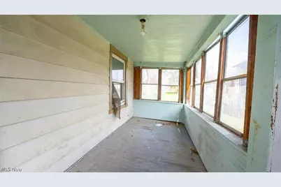 318 11th Street, Elyria, OH 44035 - Photo 5