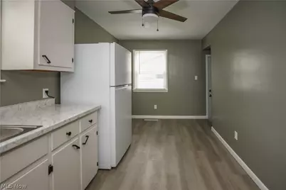 726 Artesian Avenue, Newton Falls, OH 44444 - Photo 11