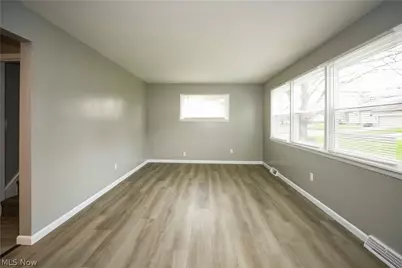 726 Artesian Avenue, Newton Falls, OH 44444 - Photo 7