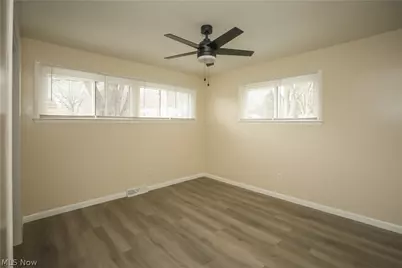 726 Artesian Avenue, Newton Falls, OH 44444 - Photo 17