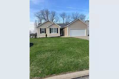 805 Johnny K, Hubbard, OH 44425 - Photo 1