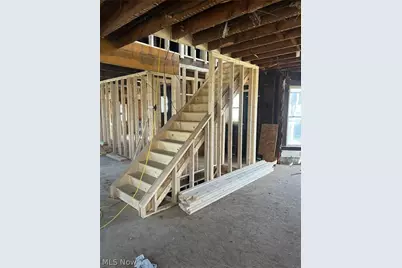 2912 W Erie Avenue, Lorain, OH 44053 - Photo 9