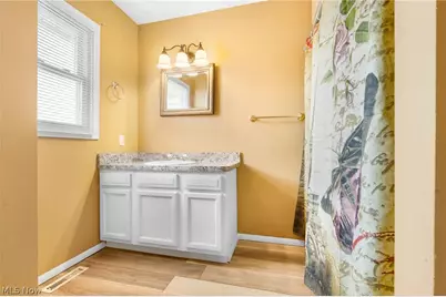 405 Baldwin Road, Akron, OH 44312 - Photo 17