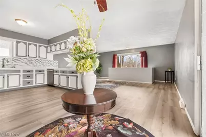 405 Baldwin Road, Akron, OH 44312 - Photo 9