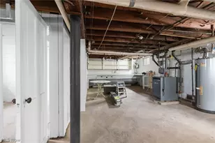 2010 E 226th St, Euclid, OH 44117 - Photo 25