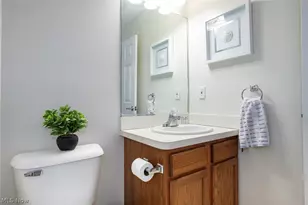 1127 Lake Meadow Ln, Brunswick, OH 44212 - Photo 19