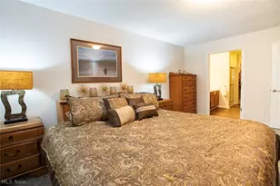 1127 Lake Meadow Ln, Brunswick, OH 44212 - Photo 13