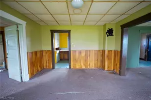 148 Oak St, Elyria, OH 44035 - Photo 17