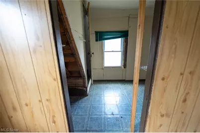 148 Oak Street, Elyria, OH 44035 - Photo 39