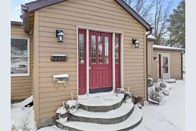 2228 St Elmo Avenue NE, Canton, OH 44714 - Photo 3