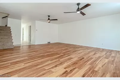 504 7th Street, Fairport Harbor, OH 44077 - Photo 9