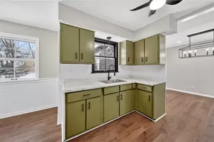 16811 Invermere Ave, Loveland, OH 44128 - Photo 7