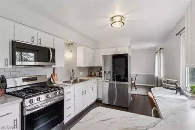 2992 Greenridge Road, Norton, OH 44203 - Photo 13