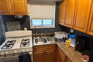 4668 Country Ln, Warrensville Heights, OH 44128 - Photo 7