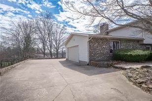 3878 Spruce Haven St NW, Uniontown, OH 44685 - Photo 37