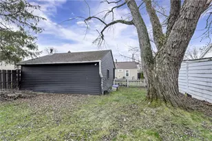 12820 Longmead Ave, Loveland, OH 44135 - Photo 27