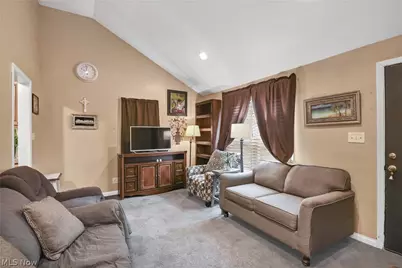 12820 Longmead Avenue, Loveland, OH 44135 - Photo 5