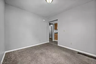 12805 Parkhill Avenue, Loveland, OH 44120 - Photo 23