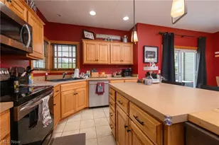 806 Forrest Ridge Dr, Dover, OH 44622 - Photo 17