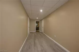 806 Forrest Ridge Dr, Dover, OH 44622 - Photo 35